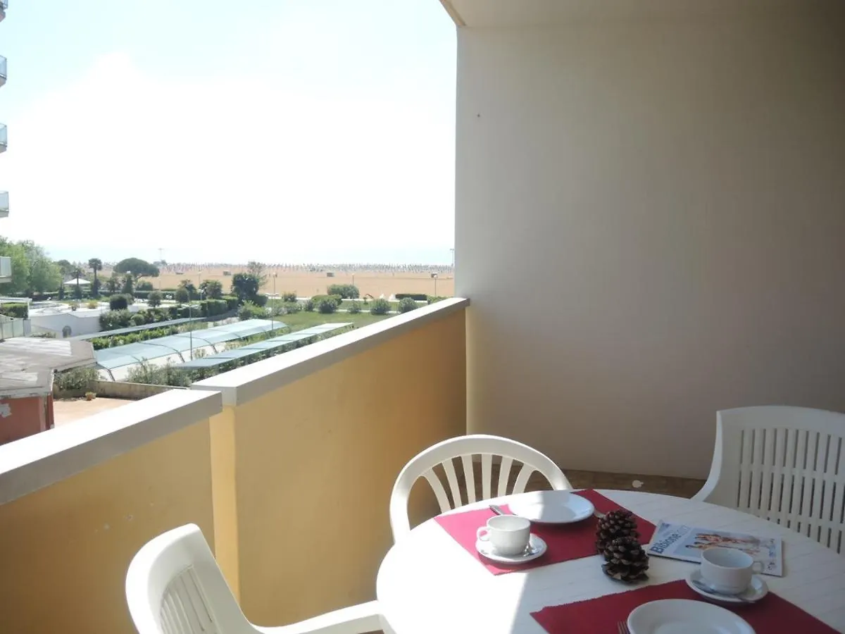 Comfortable Apartment With A Shared Pool - Beahost Bibione